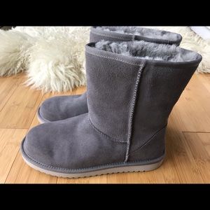 Koolaburra by UGGS classic short women’s size 10